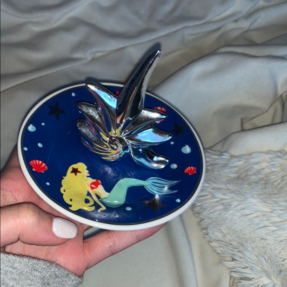 Mermaid jewelry holder